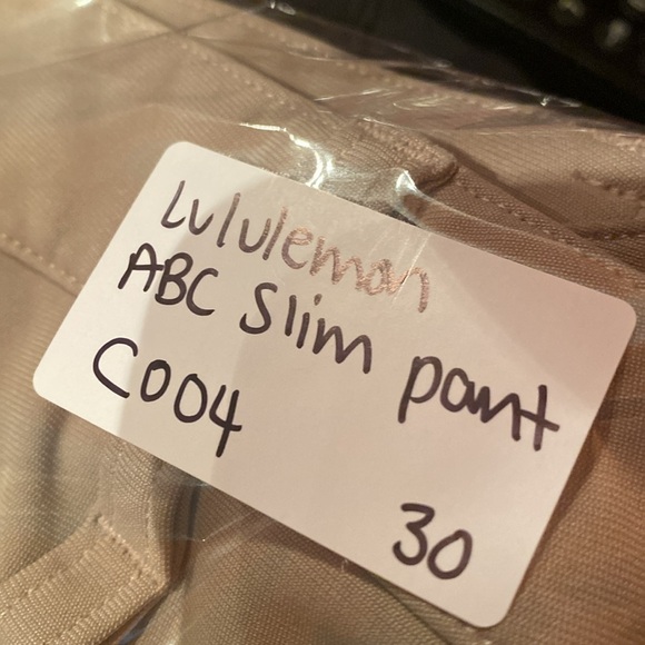 Lululemon Men’s ABC Slim *Warpstreme Pant 30 x 31 in Tofino Sand / Tan - Picture 10 of 10